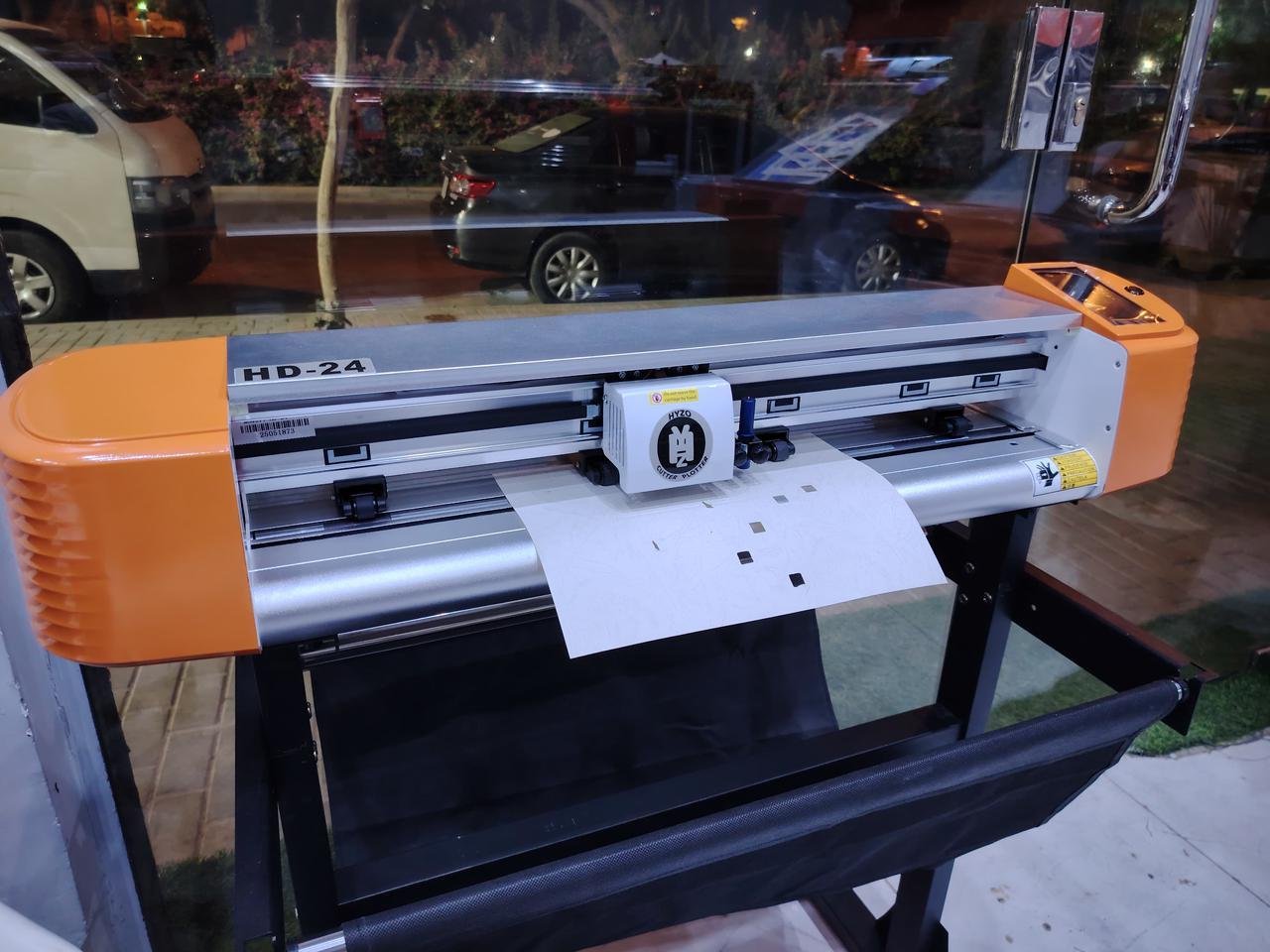 cutter plotter Hyzo HD24 | المقص الإلكتروني هايزو 2025 - Image 4