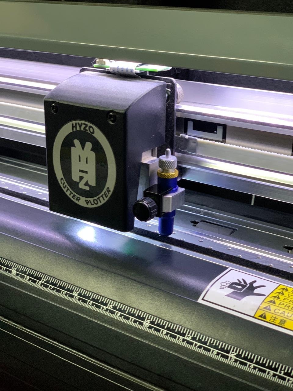 HYZOHS 160PRO cutter plotter | المقص الالكتروني هايزو 2025 - Image 9